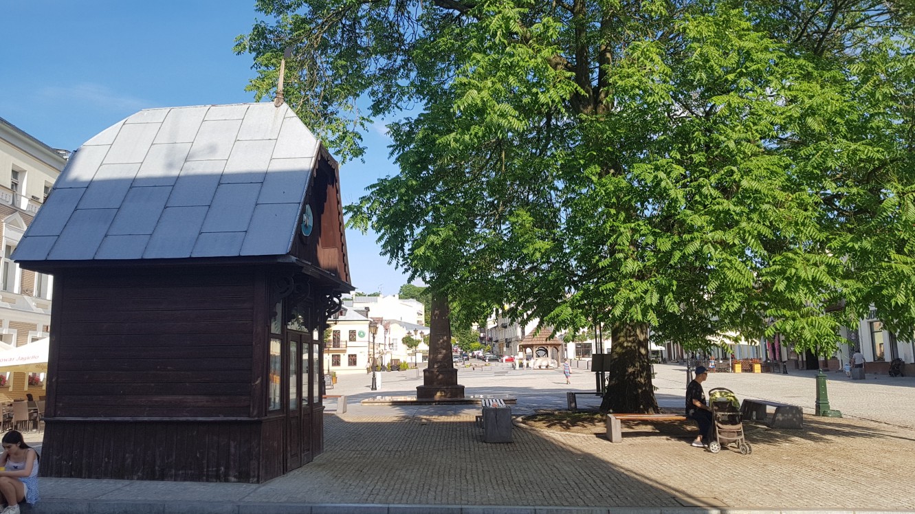 Chełm Plac Łuczkowskiego Dawny Stary Rynek Kiosk Atrakcje w Chełmie